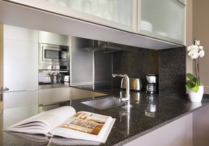 Near La Catedral del Mar - 3 rooms for 8 people with pool