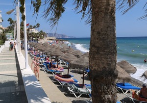 Nerja centre - 3 bedrooms - Wifi - parking - air con - Torrecilla beach 250 mtr