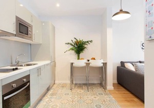Paseo de Gracia 4-bed 4-bath apartment