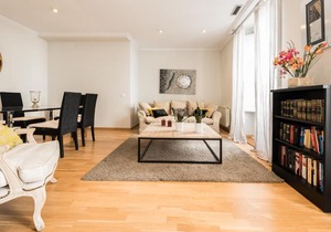 Prado Museum Apartment