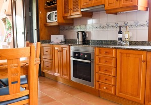 Quiet area, close to beach & amenities with AA/CC and privat pool