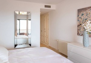 Royal Apartment 2 /freeWiFi,sharedpool,freeparking