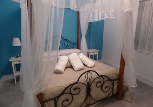 Self catering La Alvardana for 6 people