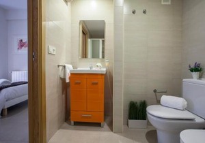 SingularStays Mar44