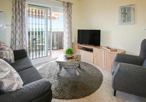 Stunning Apartment In Torrevieja