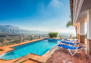 Villa Alcahuey Torrox