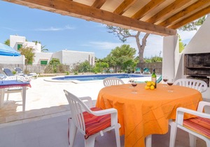 VILLA CALA ESMERALDA