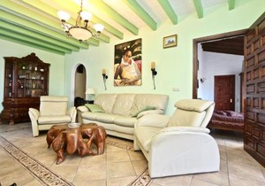 Villa in Maryvilla