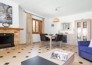 VILLA MANRESA - Chalet with sea views in Alcúdia - Manresa. Free WiFi.