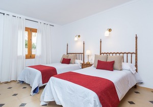 VILLA MANRESA - Chalet with sea views in Alcúdia - Manresa. Free WiFi.