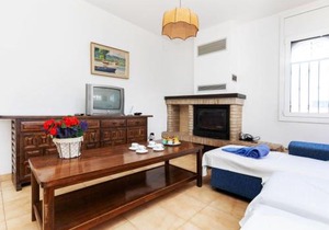 Villa Rustical Mont Roig by Interhome