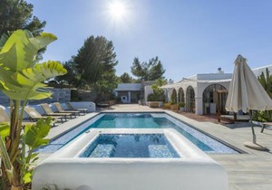 Villa Savines is a luxury villa close to Ibiza Town and Playa Den Bossa