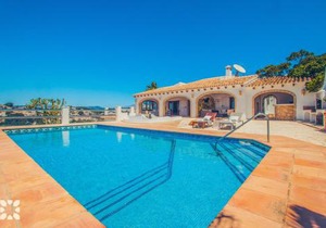 Villa Scarlett by Abahana Villas