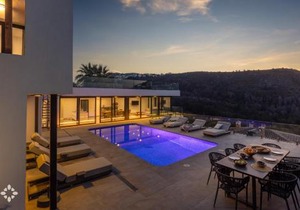 Villa Sea Happiness by Abahana Luxe