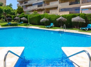 Calahonda Outdoor Swimming | Mijas
