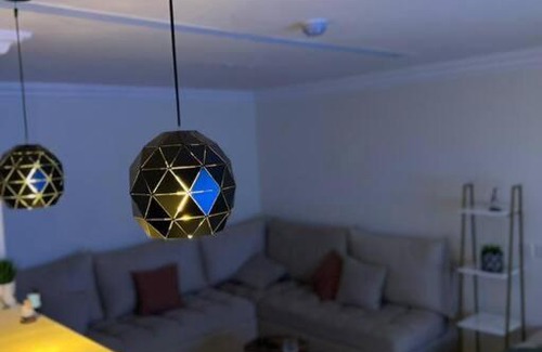 Riyadh Apartment | شقة فندقية بتصميم عصري وبأثاث فاخر ودخول ذاتي.