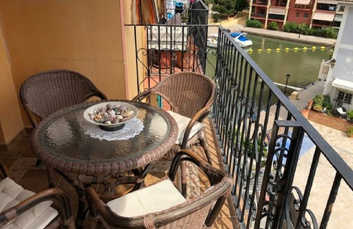 Port Saplaya Apartment | 100 m² Apartment ∙ 3 bedrooms ∙ 11 guests