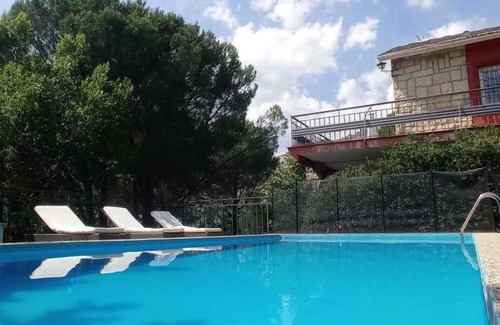 Manzanares el Real House | 100 m² House ∙ 5 bedrooms ∙ 10 guests