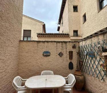 Chinchon House | 100 m² House ∙ 3 bedrooms ∙ 10 guests