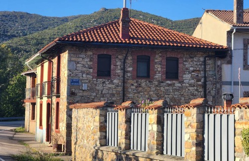 Los Barrios de Luna House | 100 m² House ∙ 3 bedrooms ∙ 5 guests