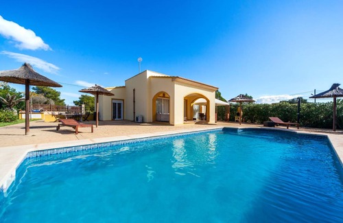 Cala Pi Villa | 100 m² Villa ∙ 2 bedrooms ∙ 4 guests