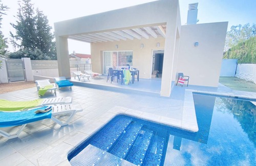 Beniarbeig Villa | 100 m² Villa ∙ 3 bedrooms ∙ 6 guests
