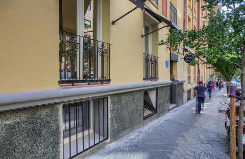 Chamberi Bed & Breakfast | 120 m² Bed and breakfast ∙ 6 bedrooms ∙ 16 guests