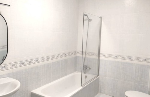 Galvez House | 120 m² House ∙ 3 bedrooms ∙ 9 guests
