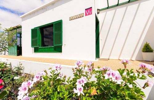 Mozaga House | 120 m² House ∙ 3 bedrooms ∙ 6 guests