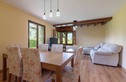 Villahormes House | 120 m² House ∙ 3 bedrooms ∙ 6 guests