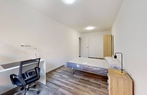 Catarroja Resort | 130 m² Private room ∙ 1 bedroom ∙ 1 guest