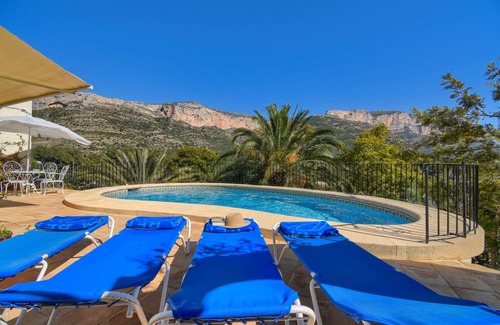 Jesus Pobre House | 132 m² House ∙ 3 bedrooms ∙ 6 guests