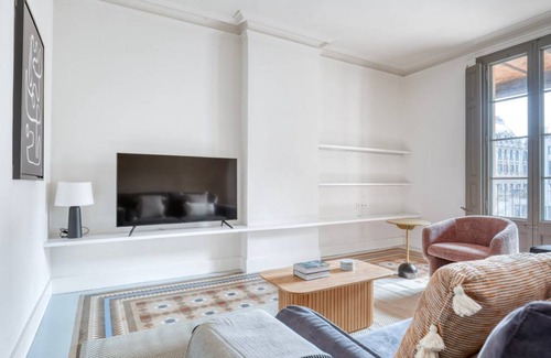 Eixample Apartment | 144 m² Apartment ∙ 2 bedrooms ∙ 4 guests