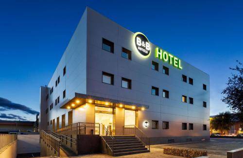 Suroeste Hotel | 15 m² Hotel ∙ 127 guests
