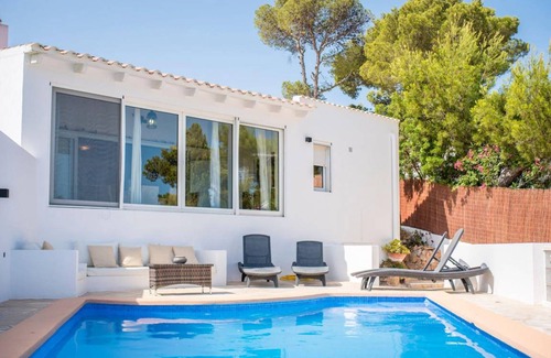 Cala Vadella Villa | 150 m² Villa ∙ 4 bedrooms ∙ 5 guests