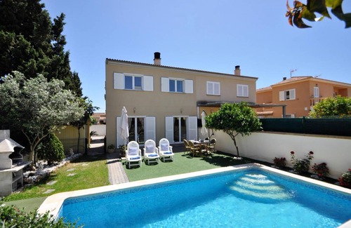 Badia Gran House | 150 m² House ∙ 3 bedrooms ∙ 6 guests