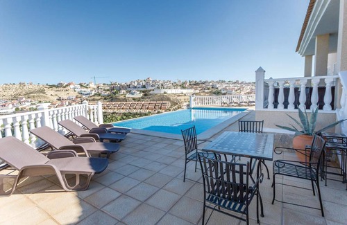 Rojales House | 170 m² House ∙ 3 bedrooms ∙ 8 guests