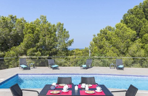 Denia House | 170 m² House ∙ 3 bedrooms ∙ 6 guests