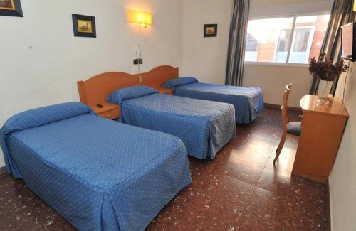 San Fernando de Henares Bed & Breakfast | 18 m² Bed and breakfast ∙ 3 guests