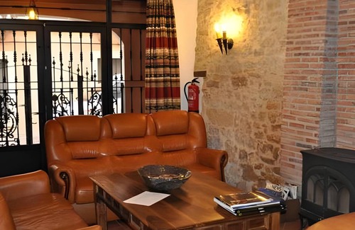 Albocasser House | 180 m² House ∙ 5 bedrooms ∙ 15 guests