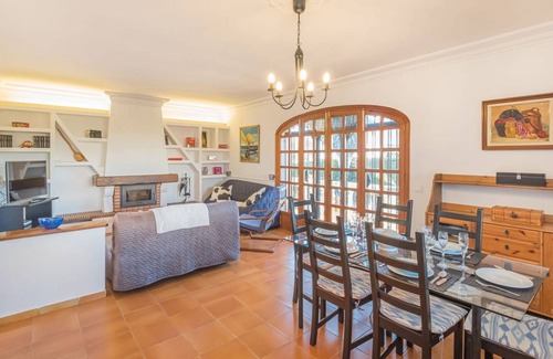 Badia Blava Villa | 180 m² Villa ∙ 1 bedroom ∙ 6 guests