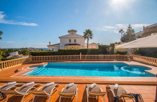 Empedrola Villa | 180 m² Villa ∙ 4 bedrooms ∙ 8 guests