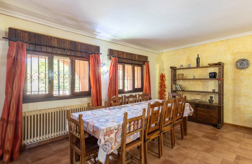 San Martin de Valdeiglesias Villa | 180 m² Villa ∙ 5 bedrooms ∙ 14 guests
