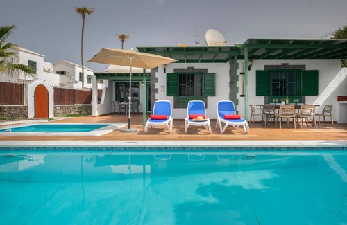 Los Pocillos House | 185 m² House ∙ 6 bedrooms ∙ 12 guests