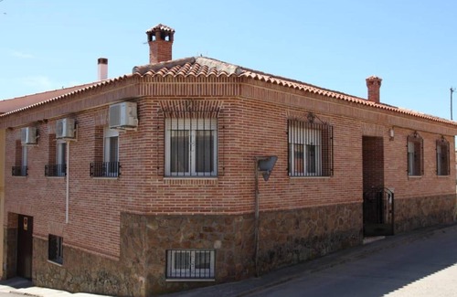 Los Yebenes House | 185 m² House ∙ 4 bedrooms ∙ 10 guests