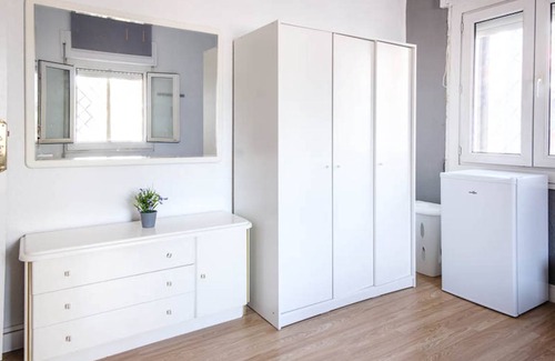 Alcala de Henares Resort | 190 m² Private room ∙ 1 bedroom ∙ 1 guest