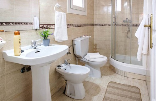 Alcala de Henares Resort | 190 m² Private room ∙ 1 bedroom ∙ 1 guest