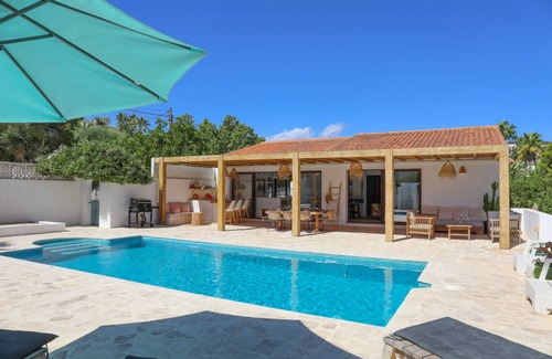 Moravit Villa | 190 m² Villa ∙ 4 bedrooms ∙ 8 guests