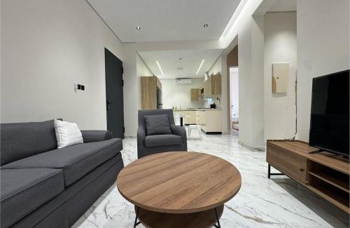 Al Malaz Apartment | 2-Bedroom with Outdoor Patio - 5B