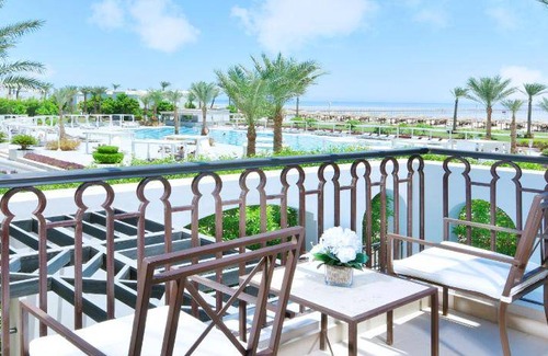 Tiran Island Resort | 216 m² Resort ∙ 3 bedrooms ∙ 127 guests